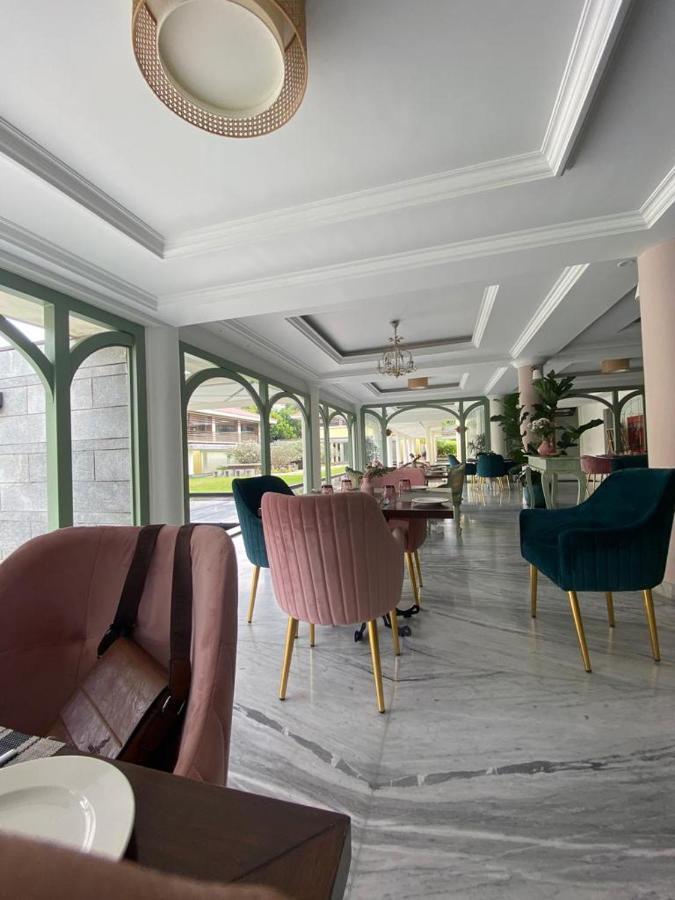 Готель Nambiar Club Bellezea Kammasandra Екстер'єр фото